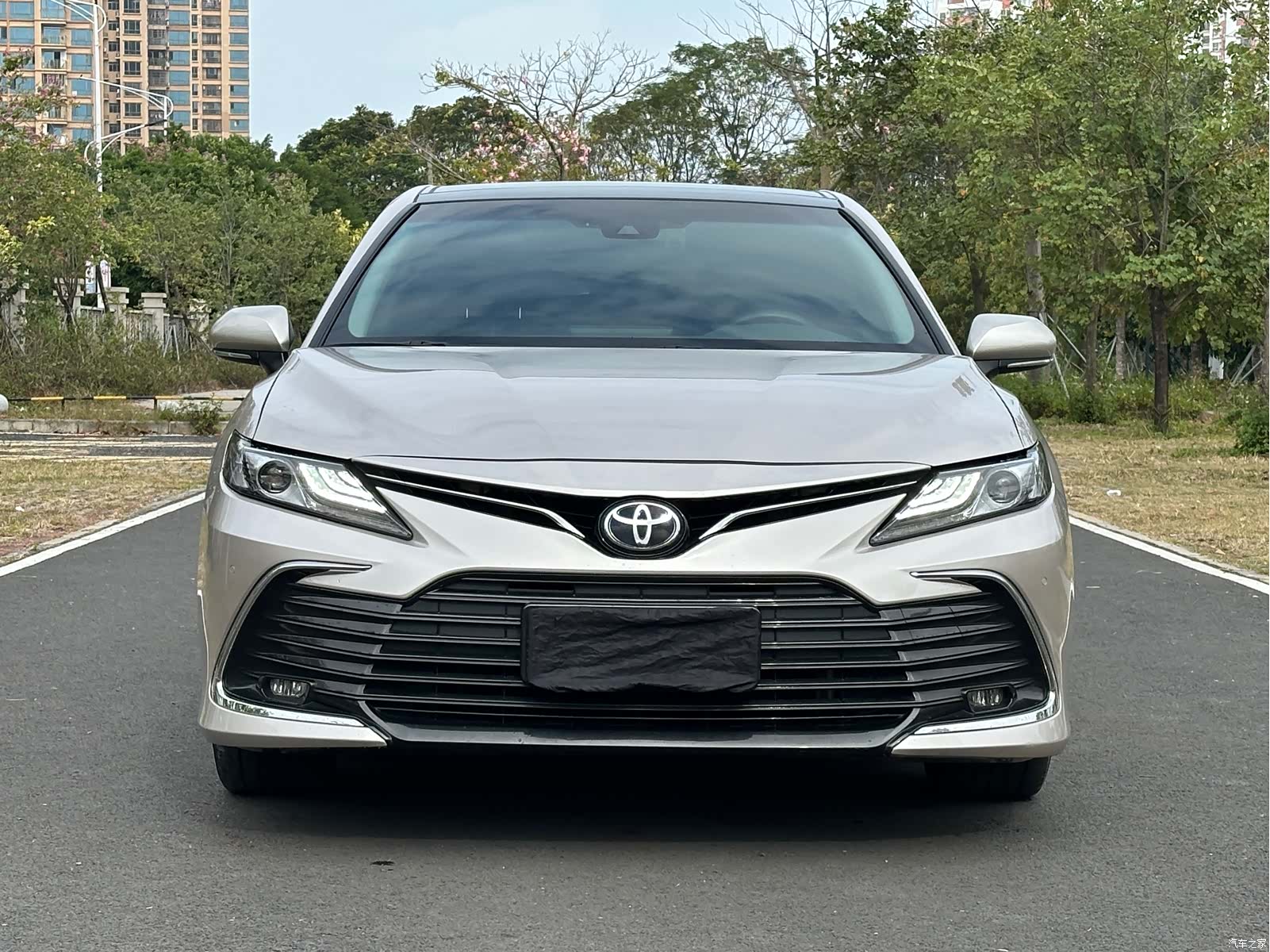 Toyota Camry, 2023 2