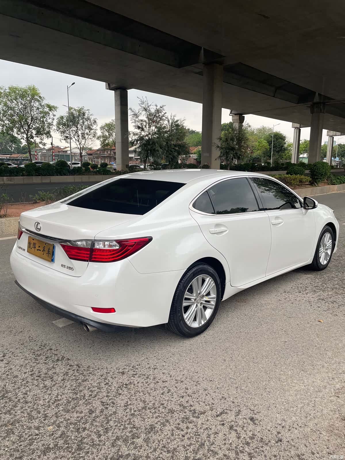 Lexus ES, 2015 10