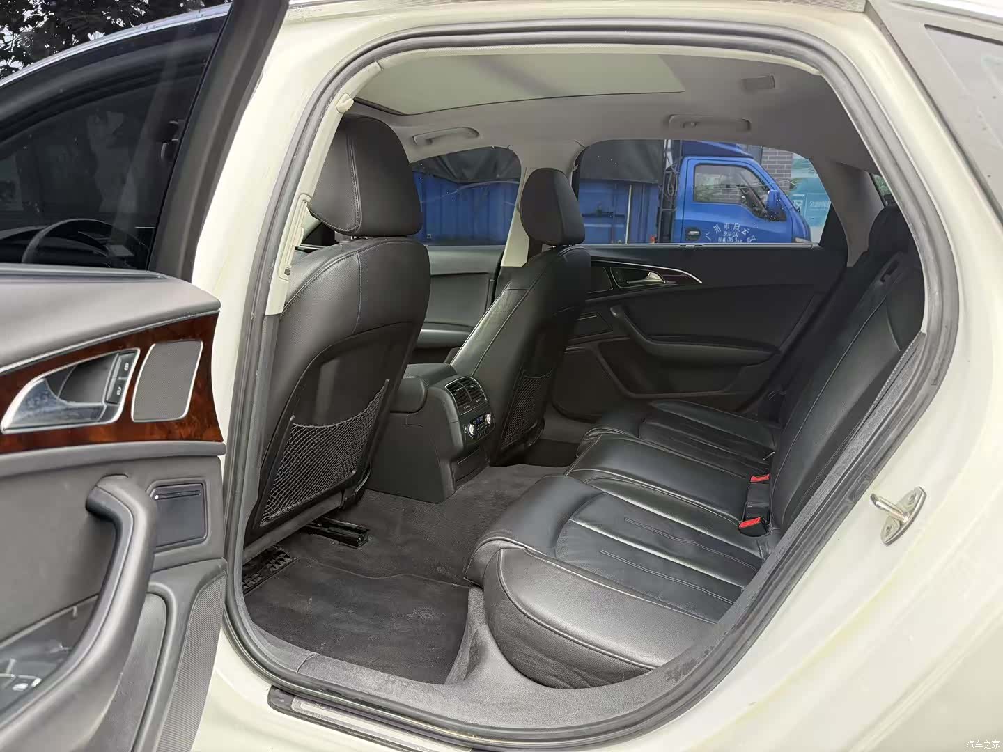 Audi A6L, 2015 8