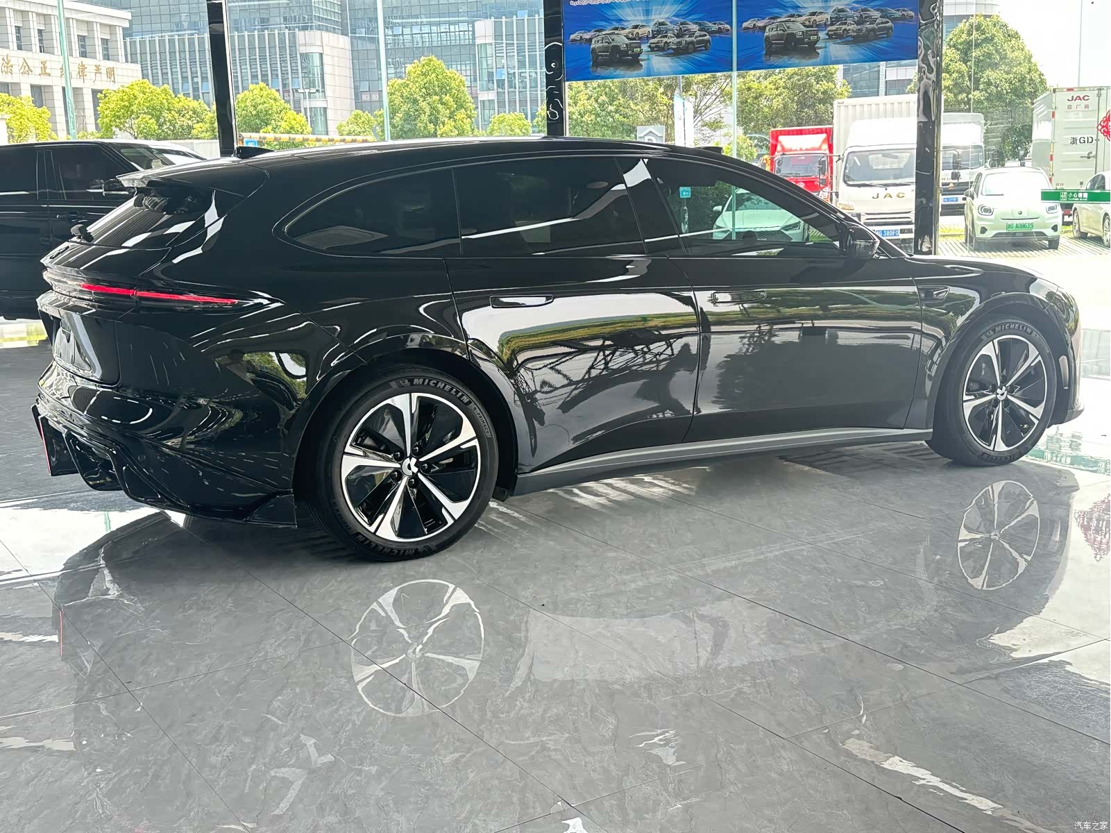 NIO ET5, 2025 3