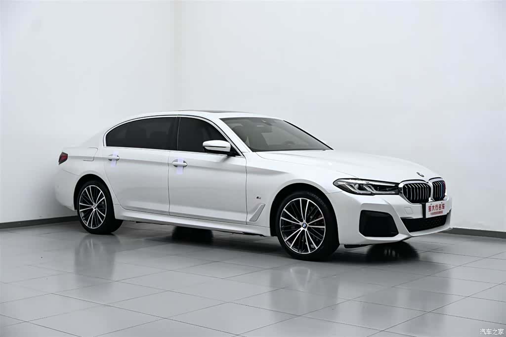 BMW 5 Series, 2024 4