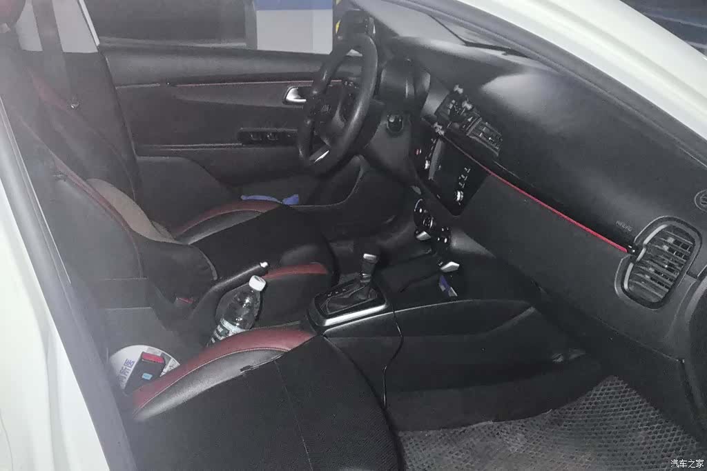 Kia KX, 2018 8