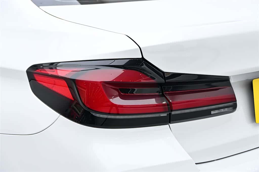 BMW 5 Series, 2024 9