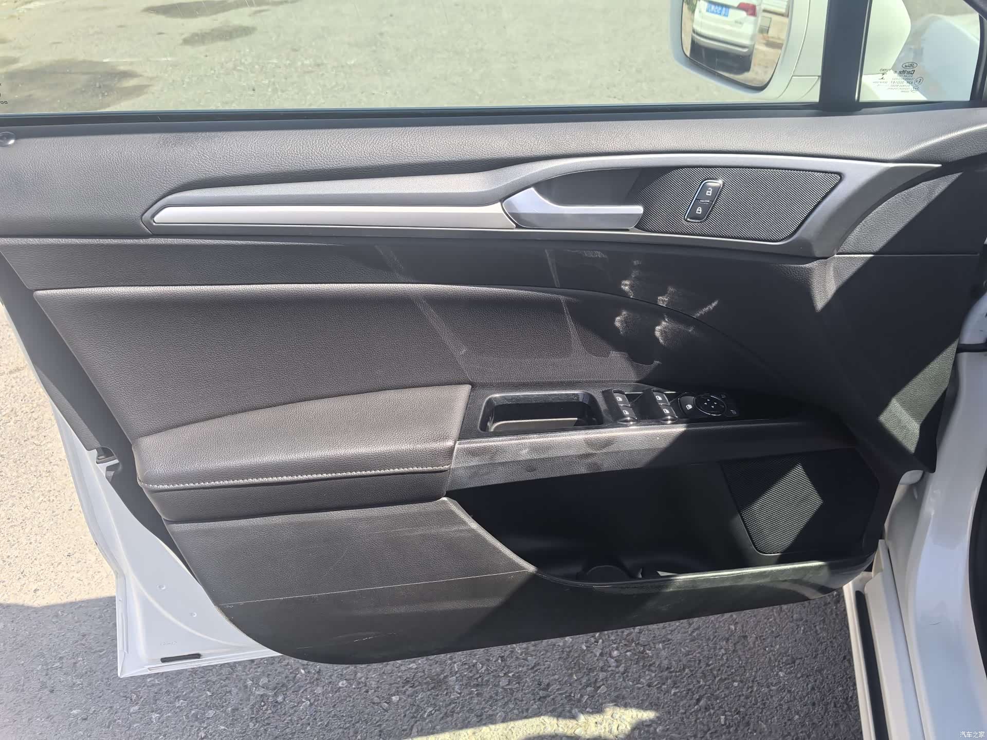 Ford Mondeo, 2015 12