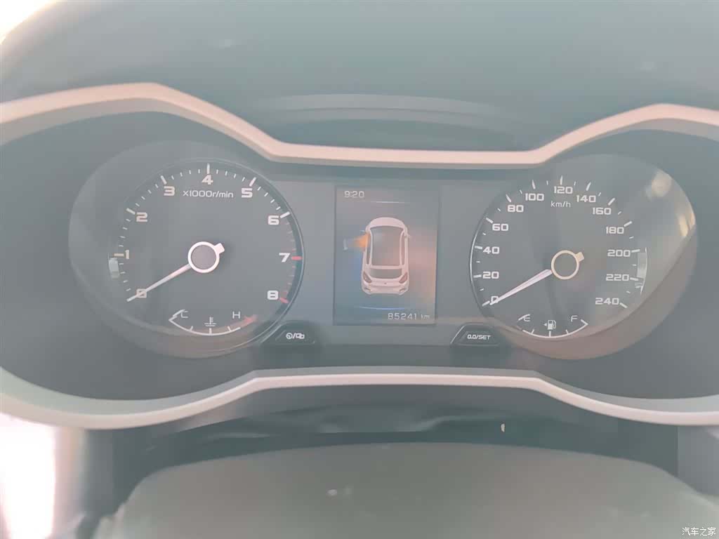 Geely Emgrand, 2019 11