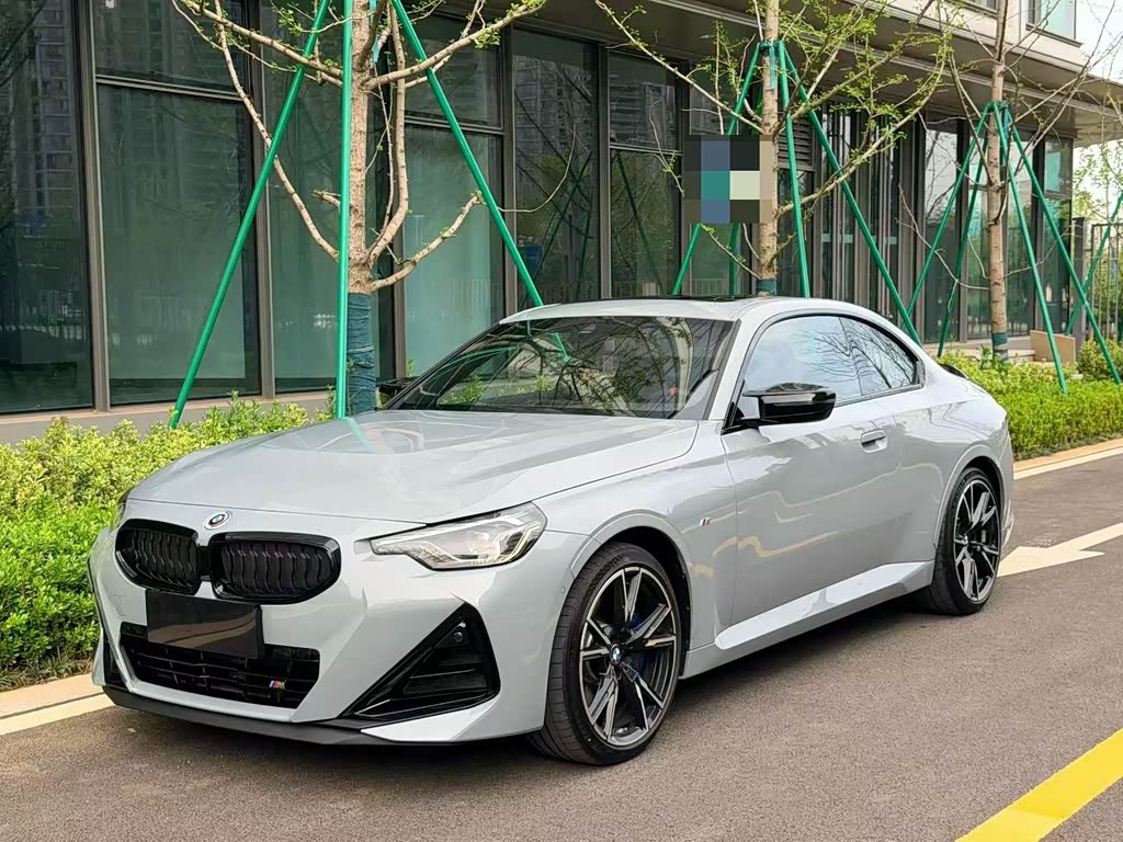 BMW M240i