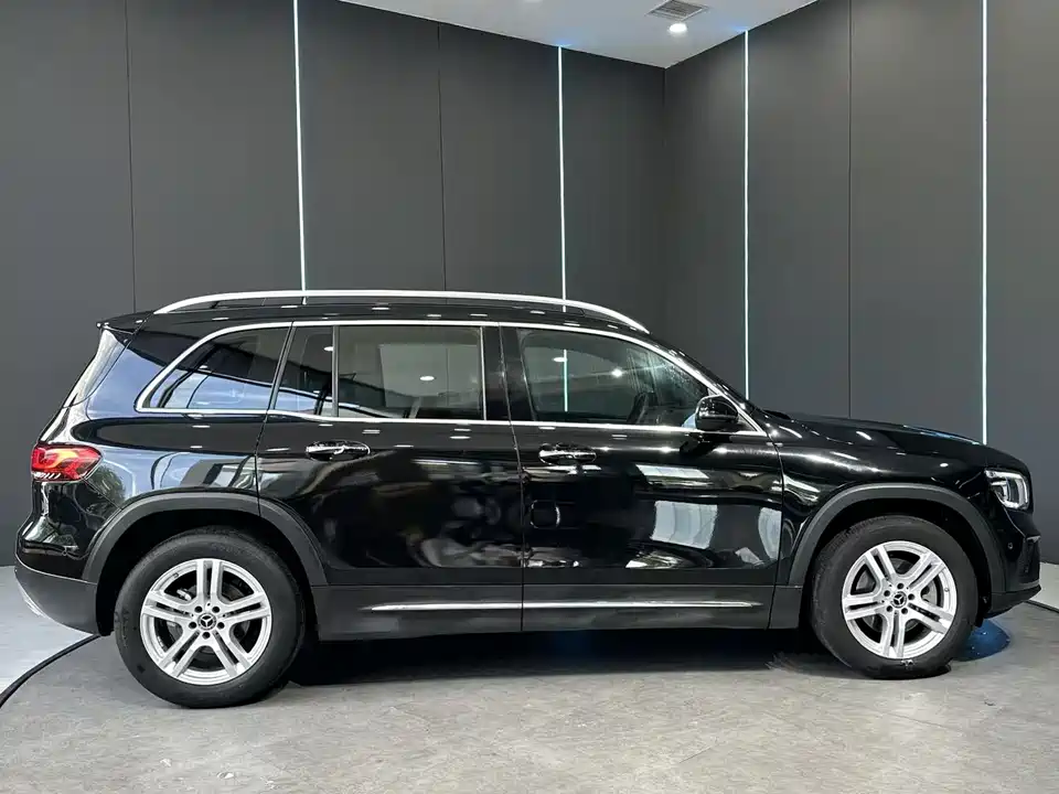 Mercedes-Benz GLB Mercedes-Benz GLB