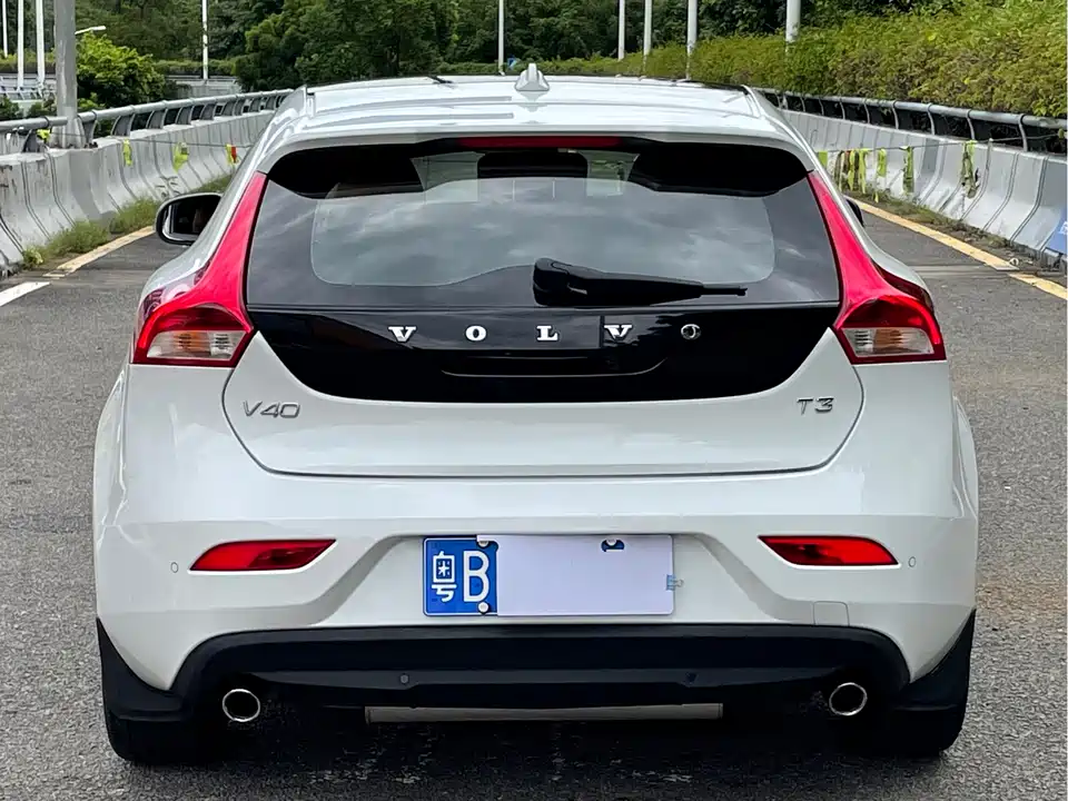 Volvo V40 Volvo V40