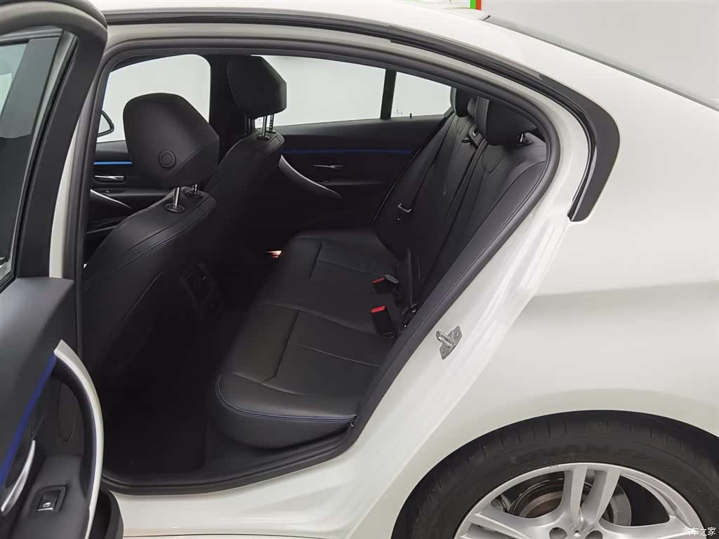 BMW 3 Series, 2018 15