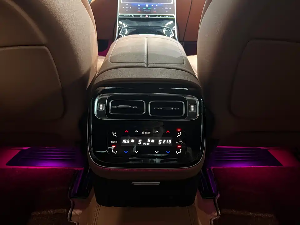 Mercedes-Benz S-class Mercedes-Benz S-class