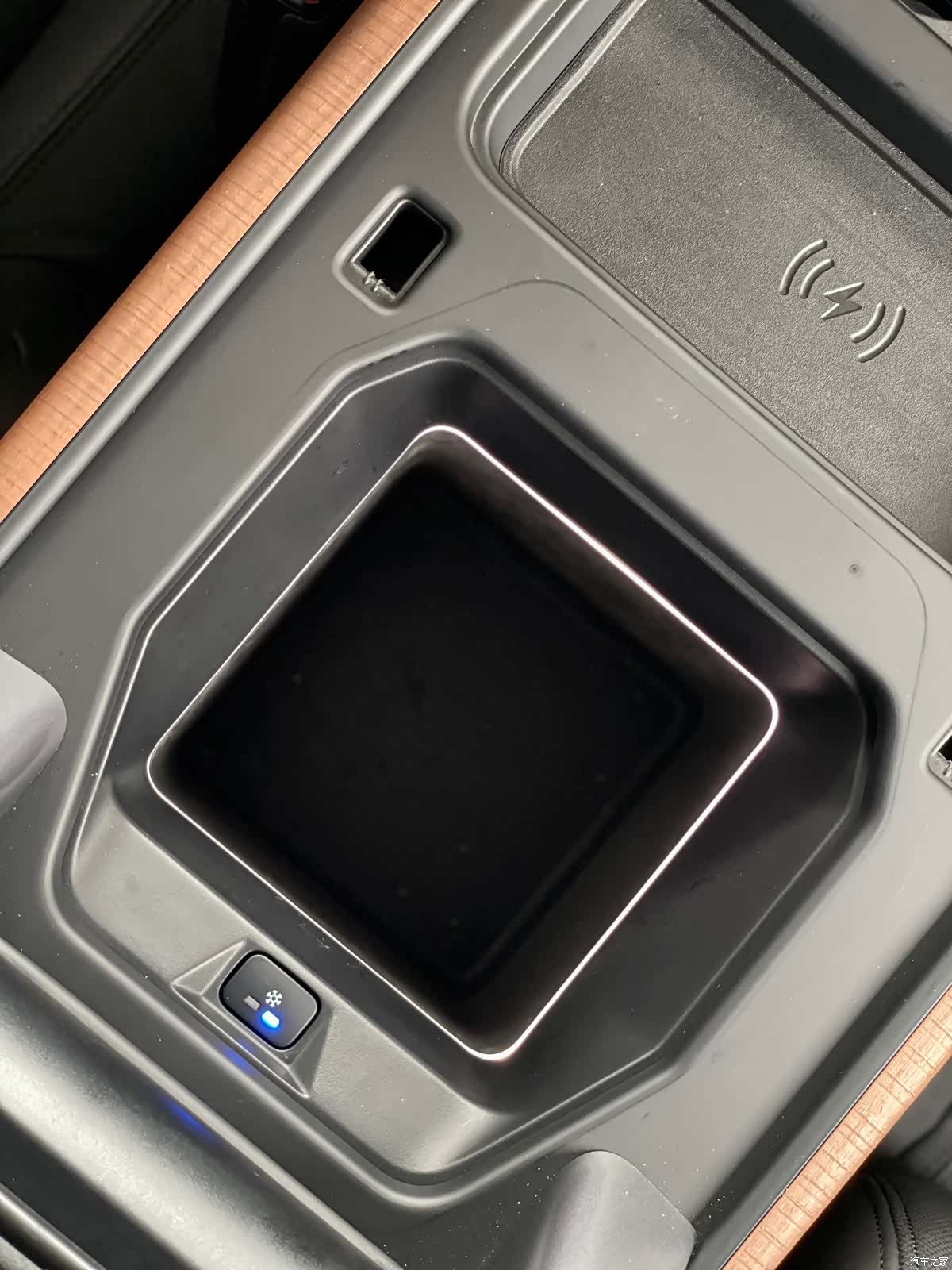 Land Rover Defender, 2023 22