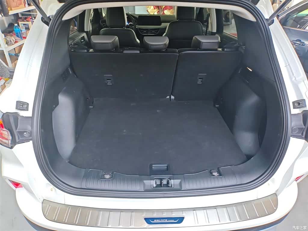 Ford Escape, 2023 19