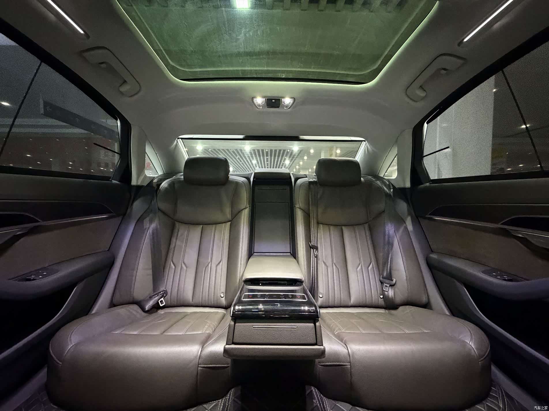 Audi A8L, 2019 4
