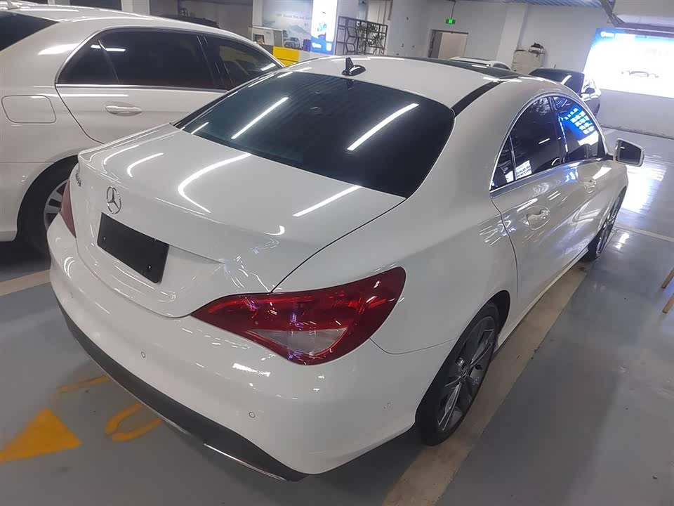 Mercedes-Benz CLA