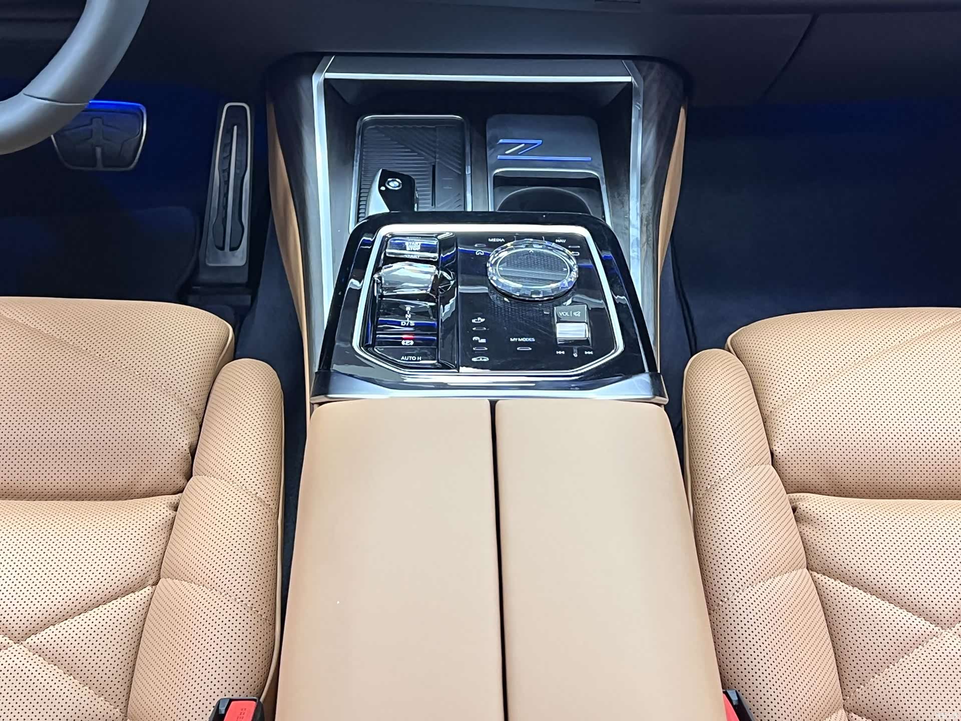 BMW 7 Series, 2025 25