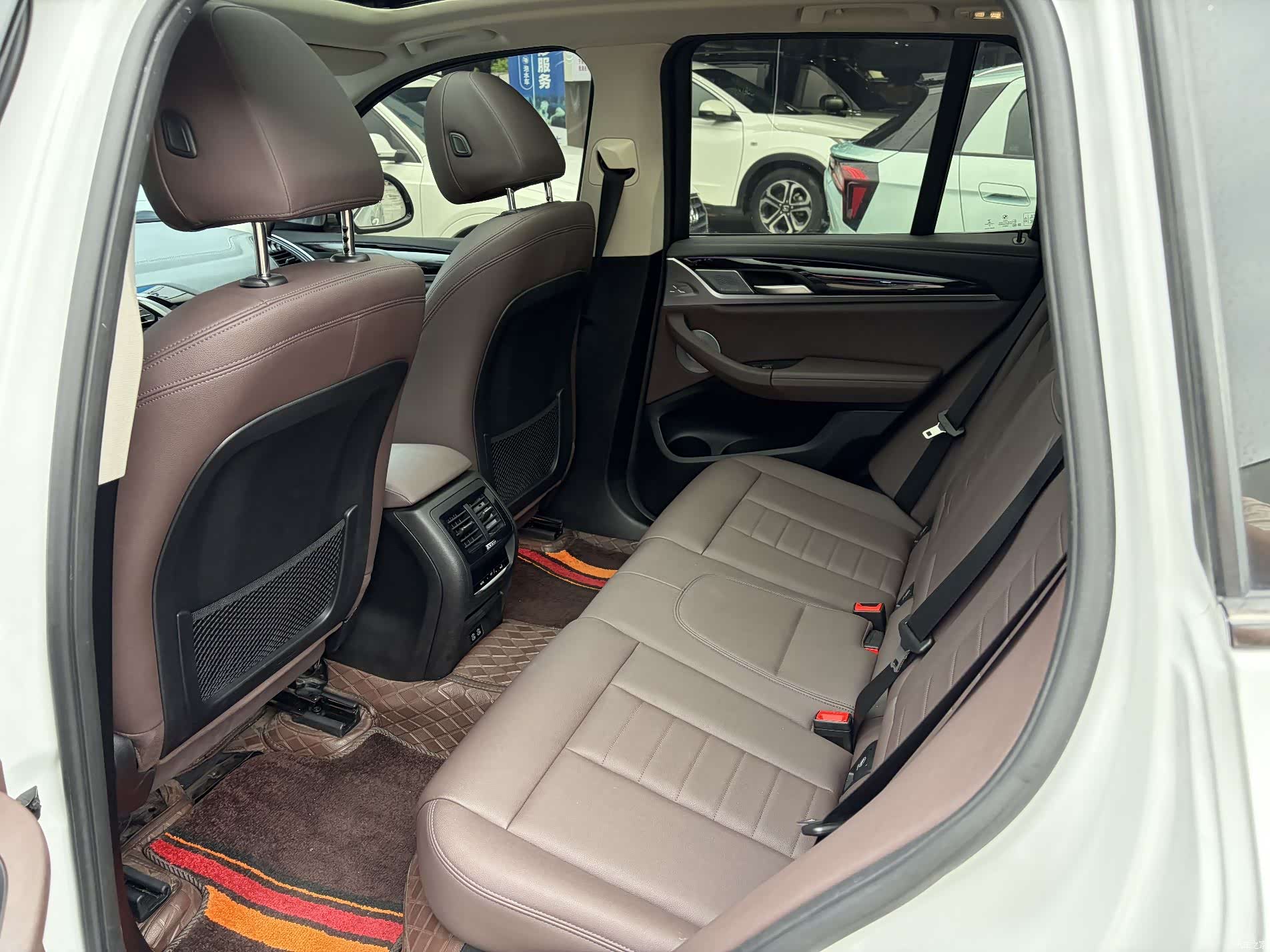 BMW iX3, 2021 9