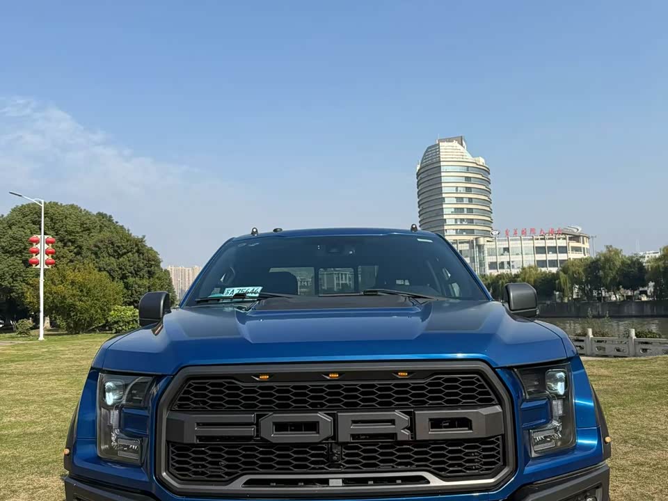 Ford F-150 Raptor