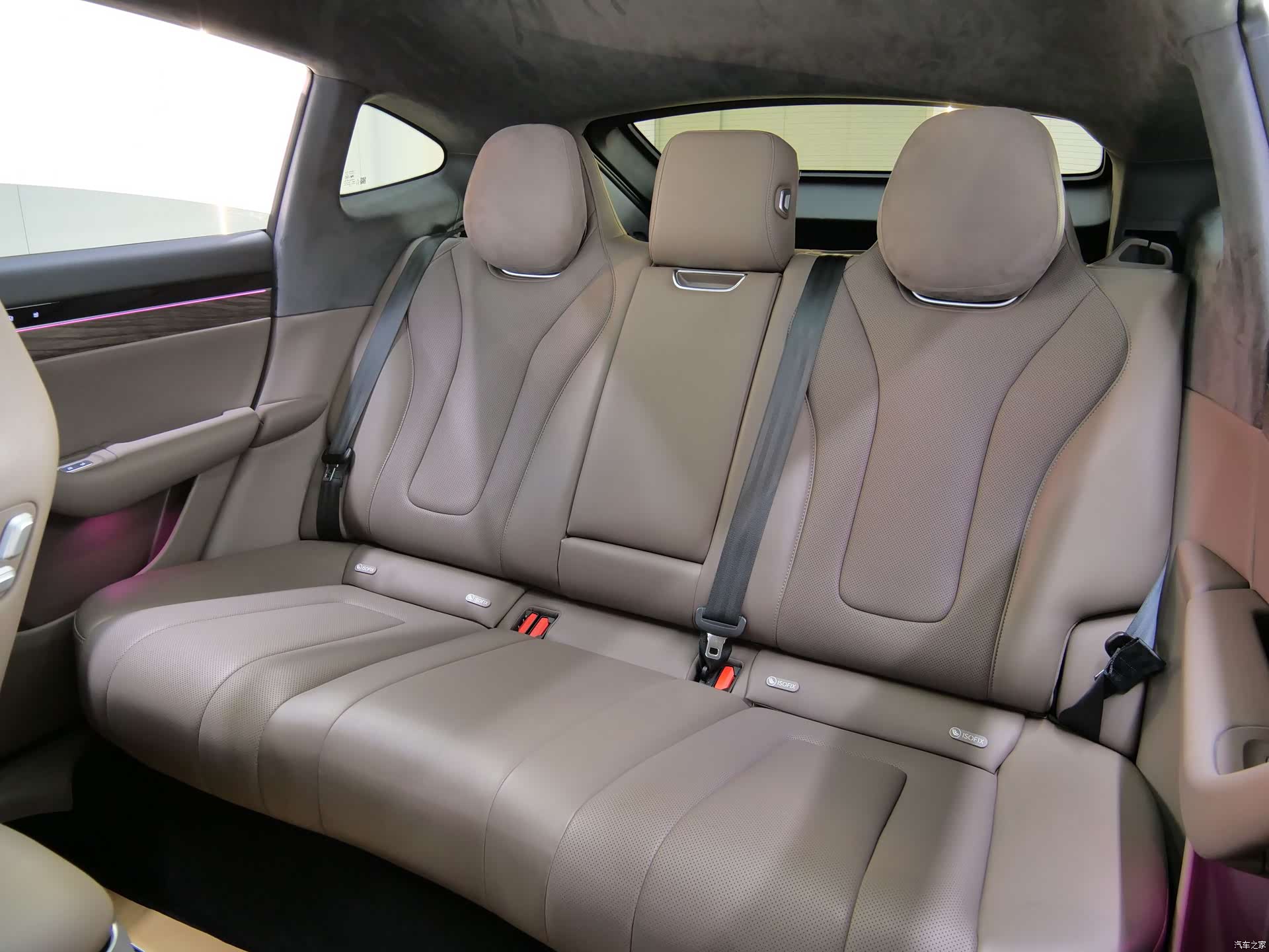 Luxeed R7, 2025 10