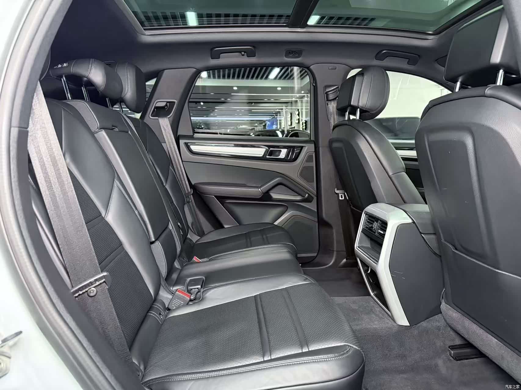 Porsche Cayenne, 2018 13