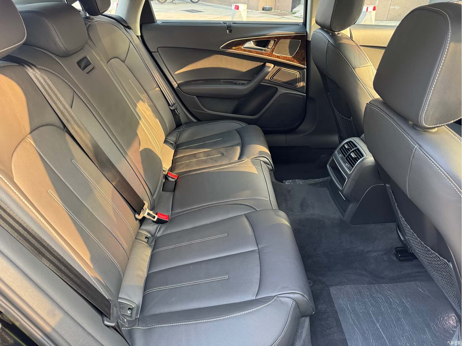 Audi A6L, 2019 11