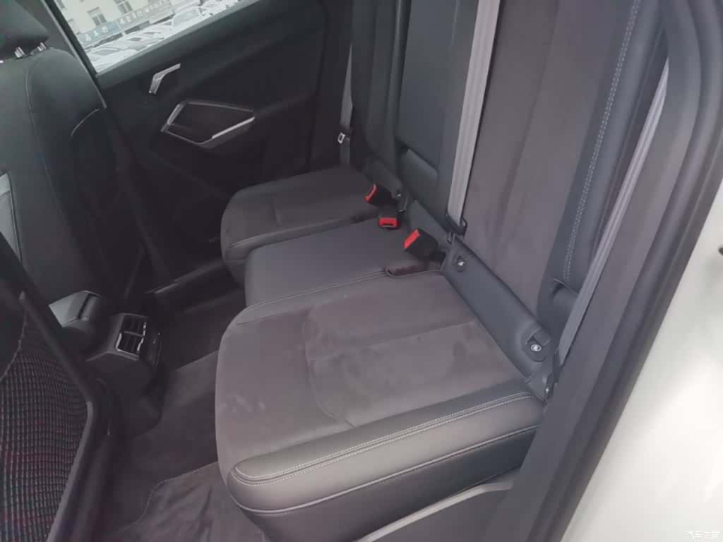 Audi Q3, 2023 17