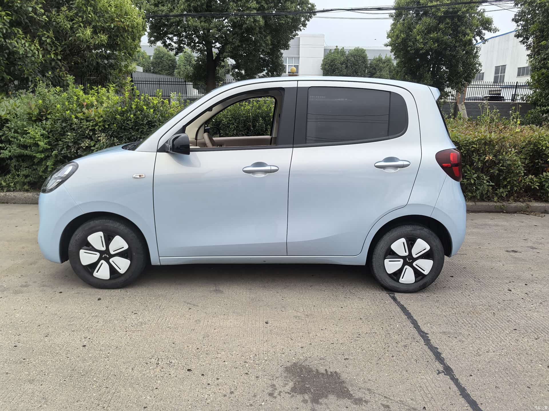 Wuling MINIEV, 2025 4