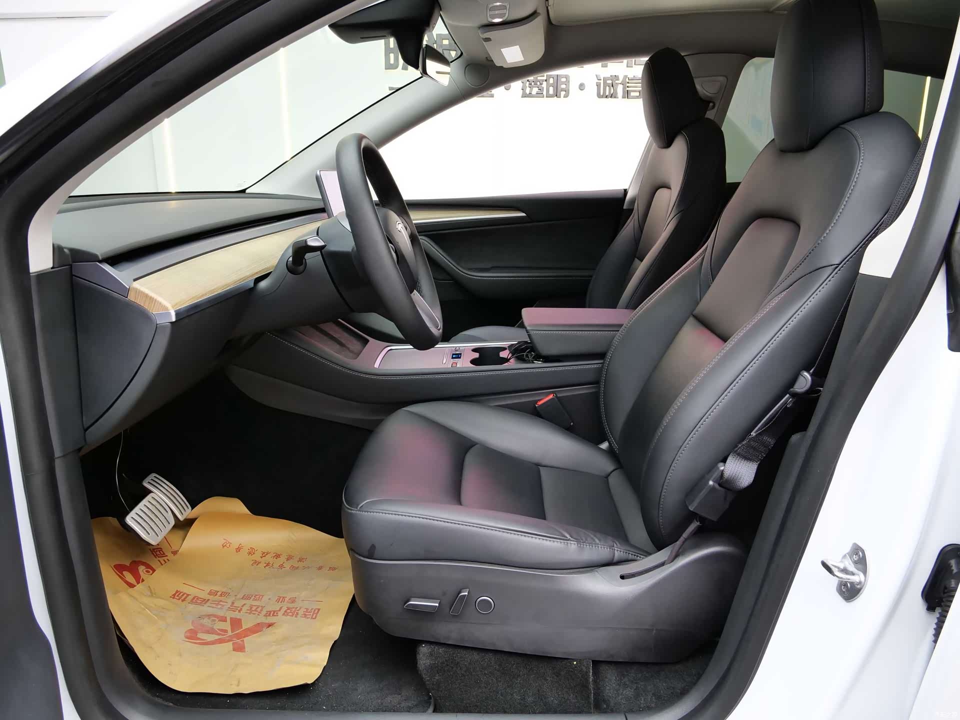 Tesla Model Y, 2021 7