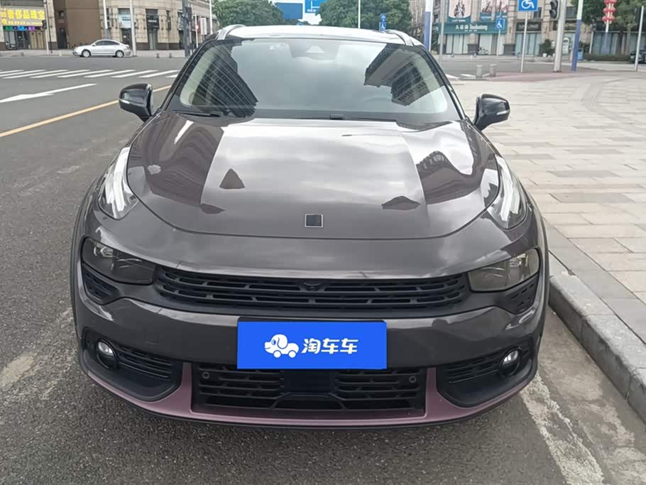 Lynk & Co 02