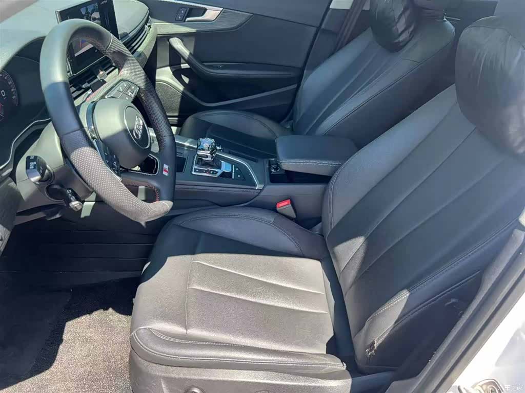 Audi A4L, 2022 14