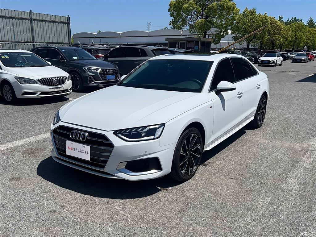 Audi A4L, 2022 1
