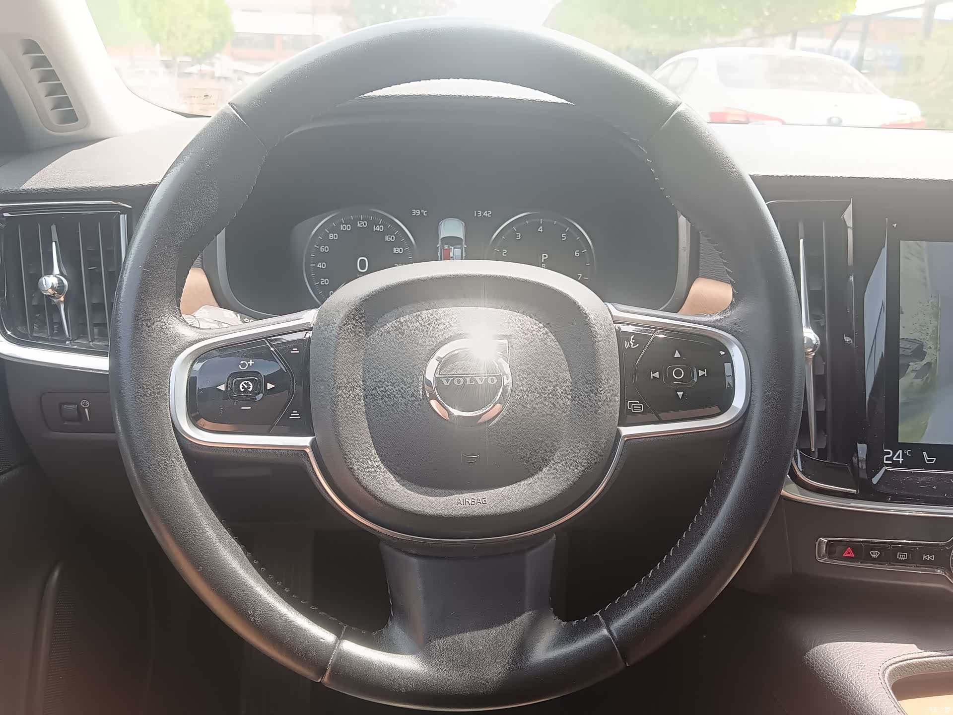 Volvo S90, 2018 18