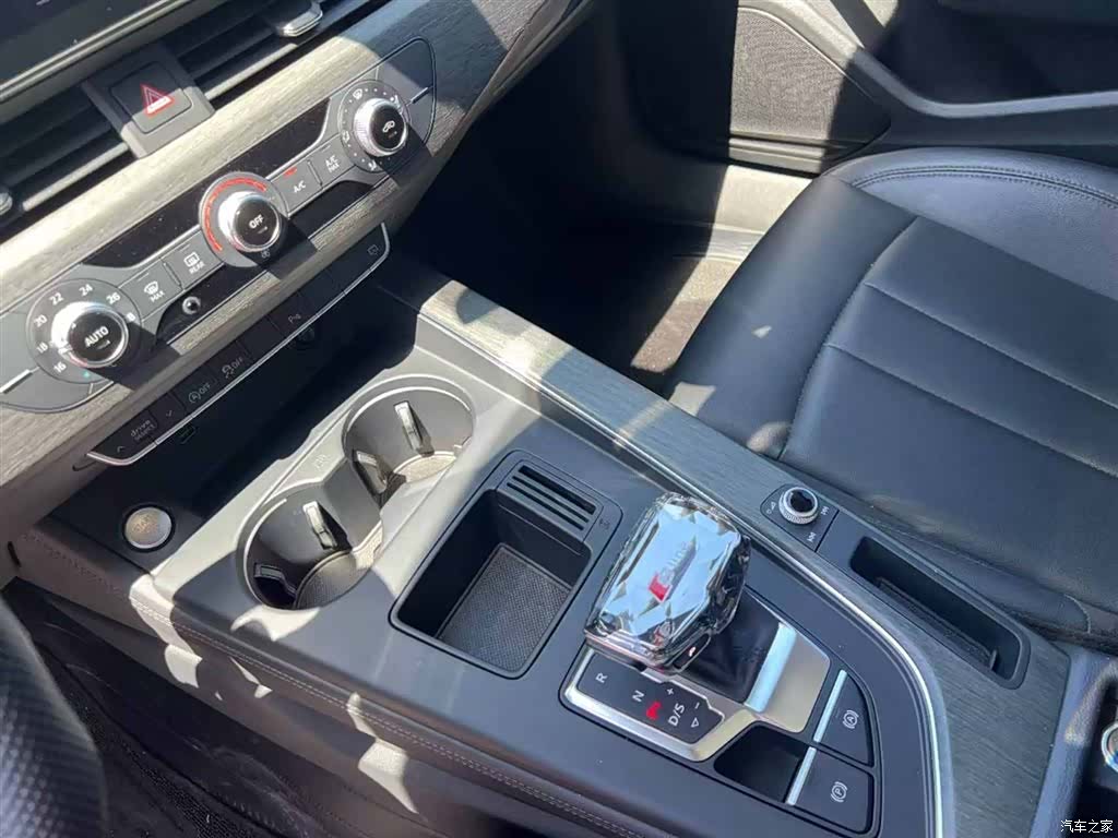 Audi A4L, 2022 12