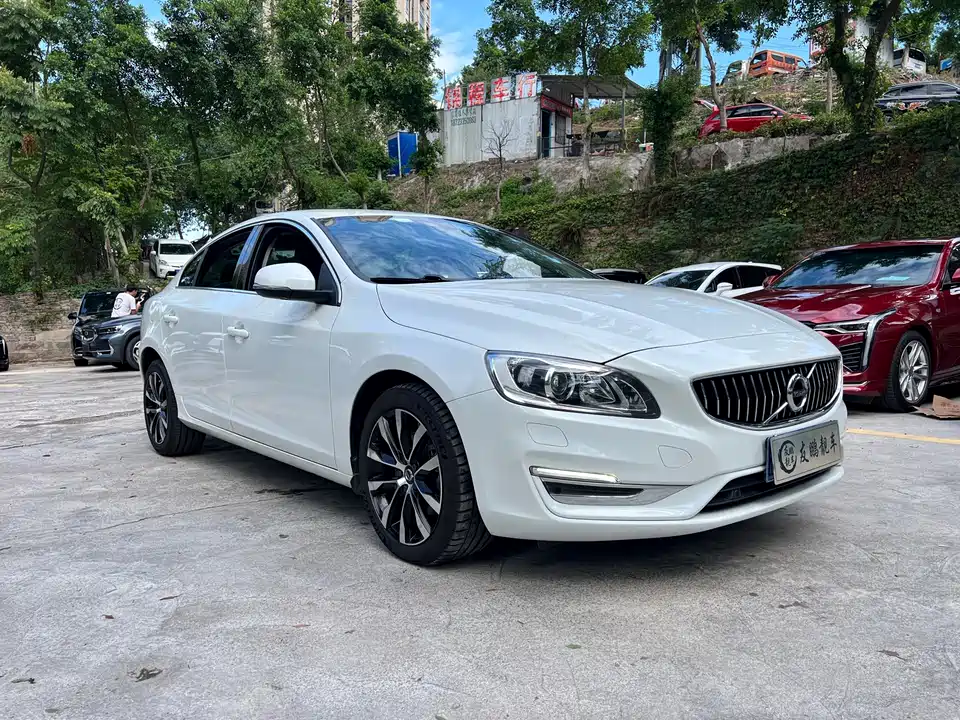 Volvo S60