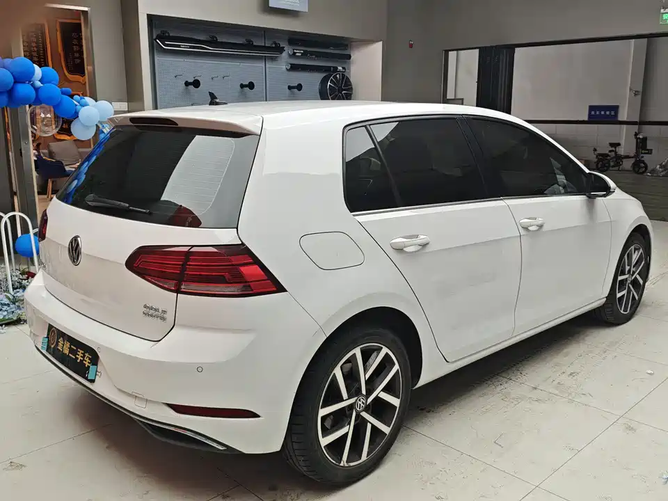 Volkswagen golf