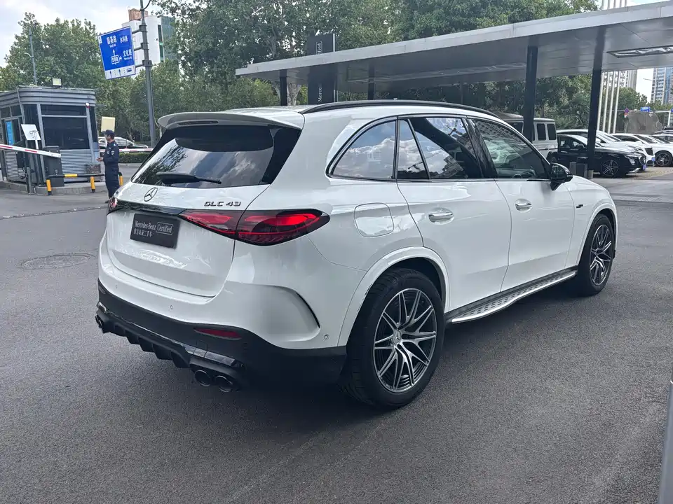 Mercedes-Benz GLC AMG