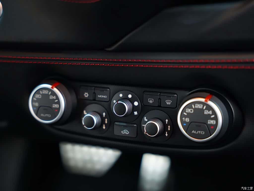 Ferrari 488, 2017 42