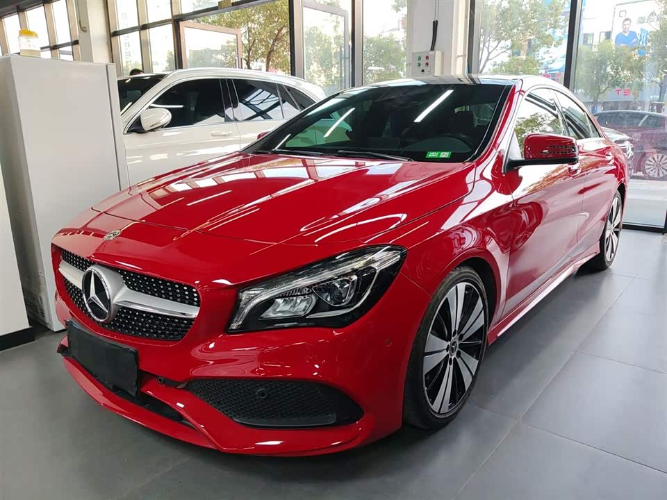 Mercedes-Benz CLA