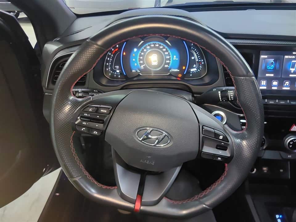 Hyundai Lead