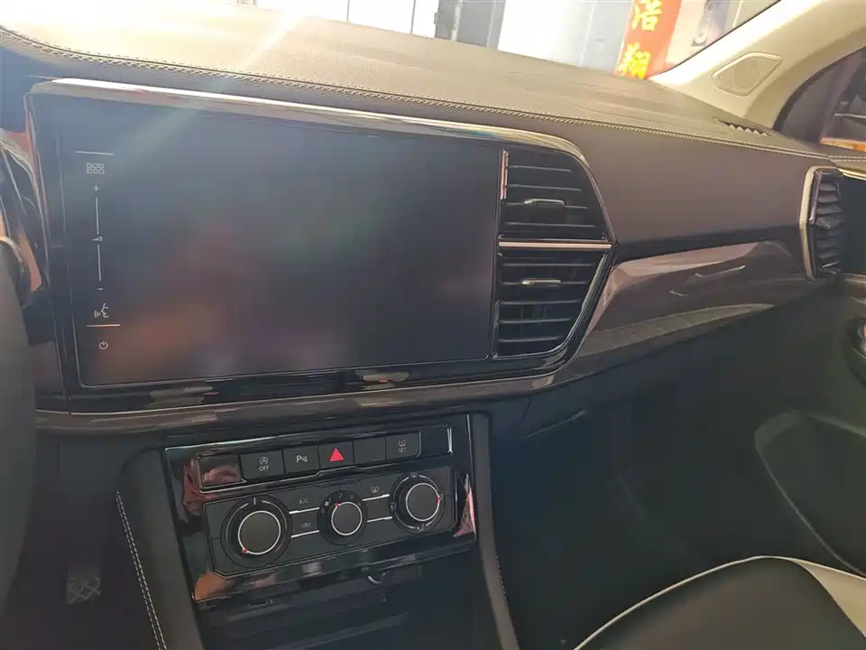 Jetta VS7