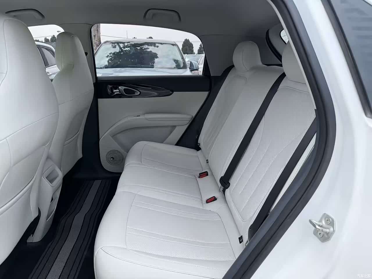 Geely Xingyuan, 2025 все фото