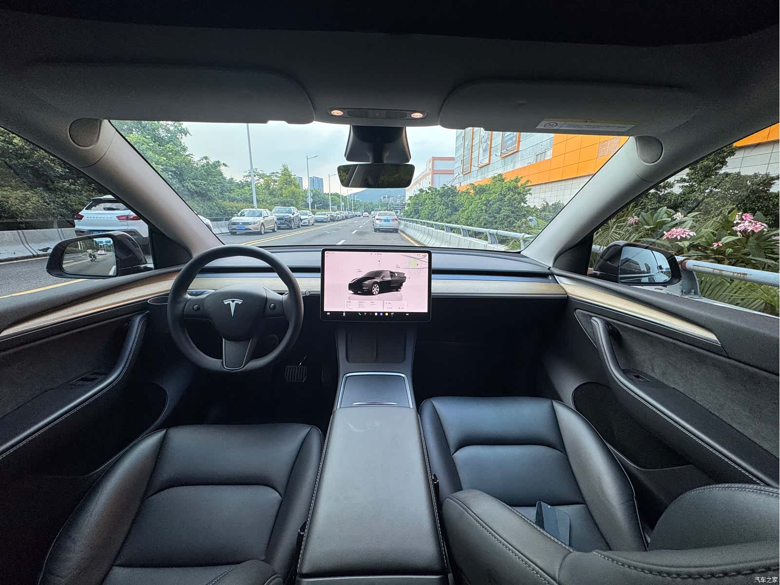 Tesla Model Y, 2023 10