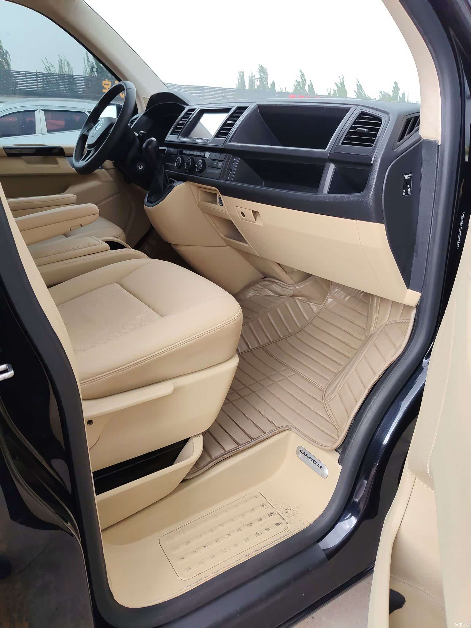 Volkswagen 9, 2016 4