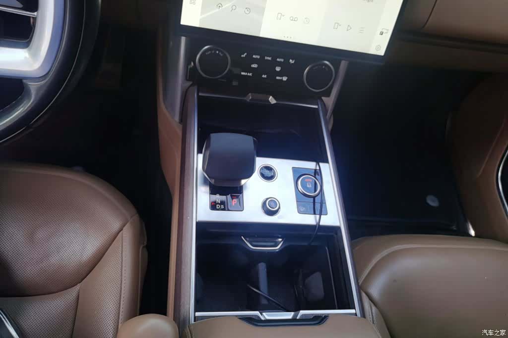 Land Rover Range Rover, 2023 16