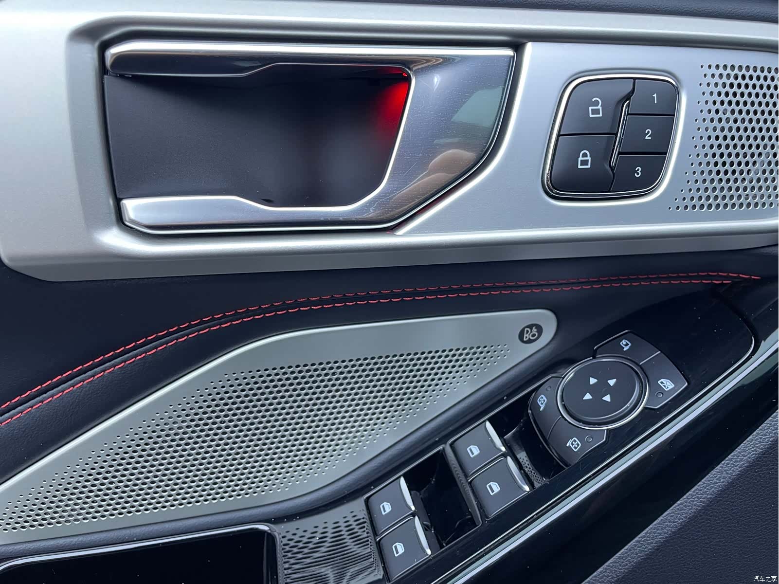 Ford Explorer, 2020 14
