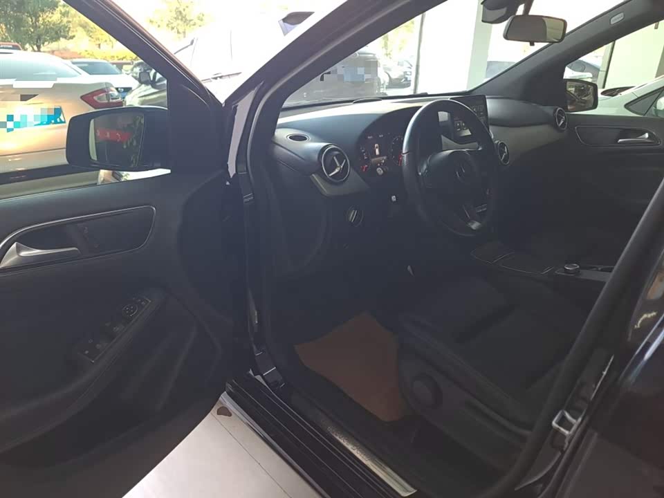 Mercedes-Benz Class B