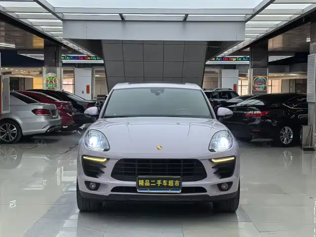 Porsche Macan 2016 — купить из Китая под заказ