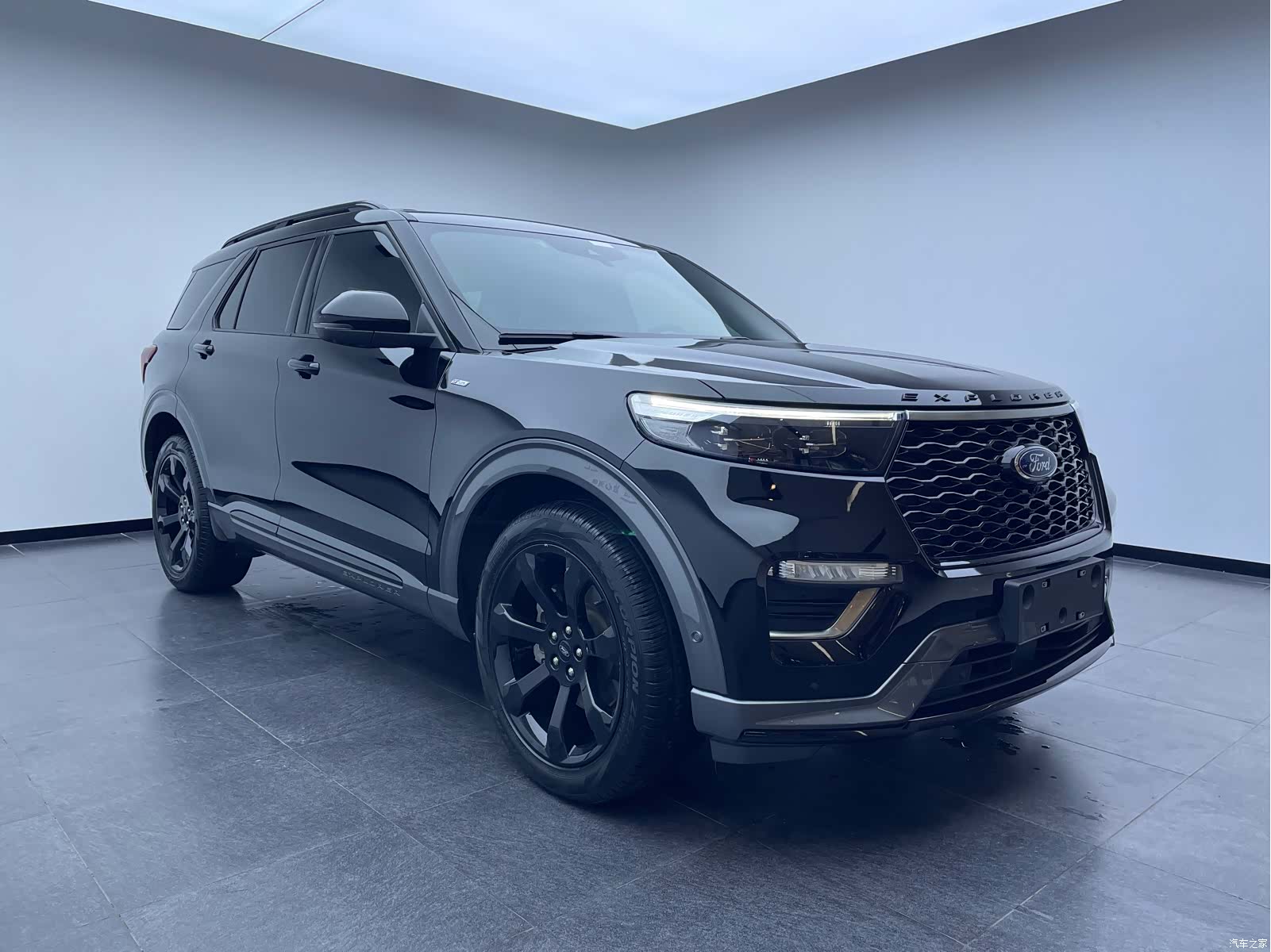 Ford Explorer, 2020 3