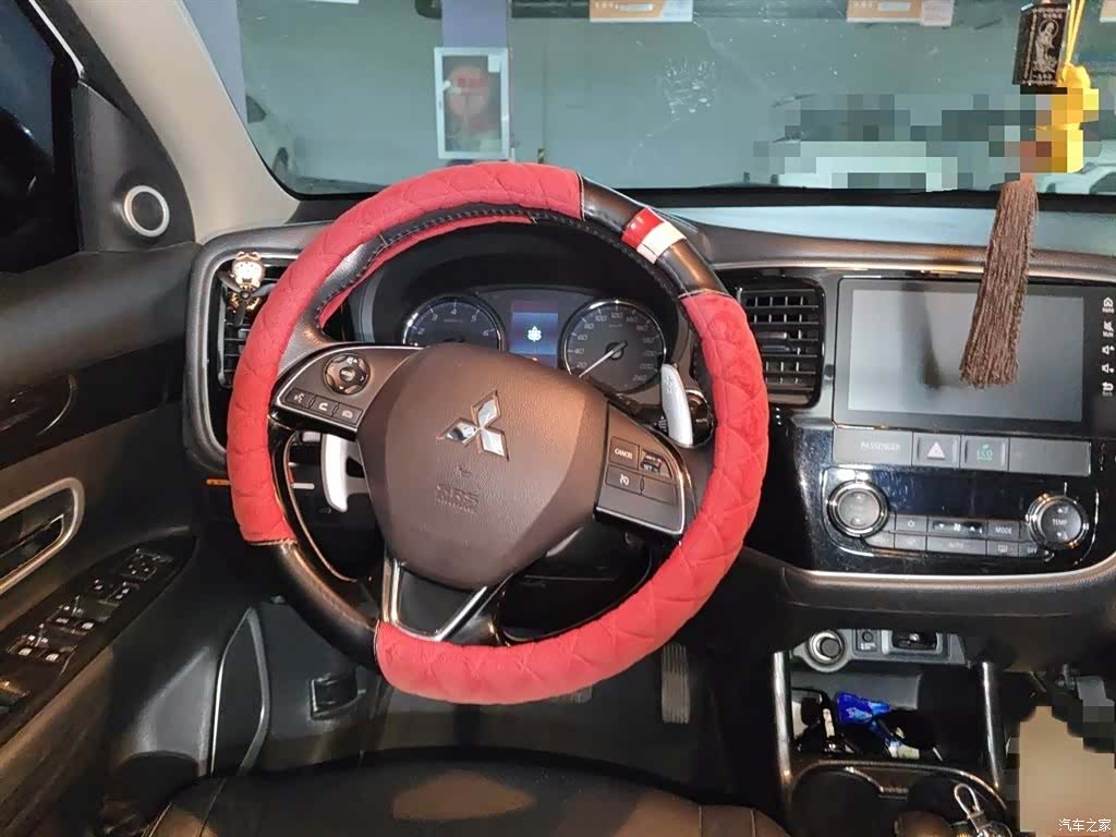 Mitsubishi Outlander, 2017 3