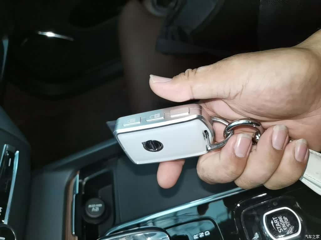 Volvo XC60, 2024 9