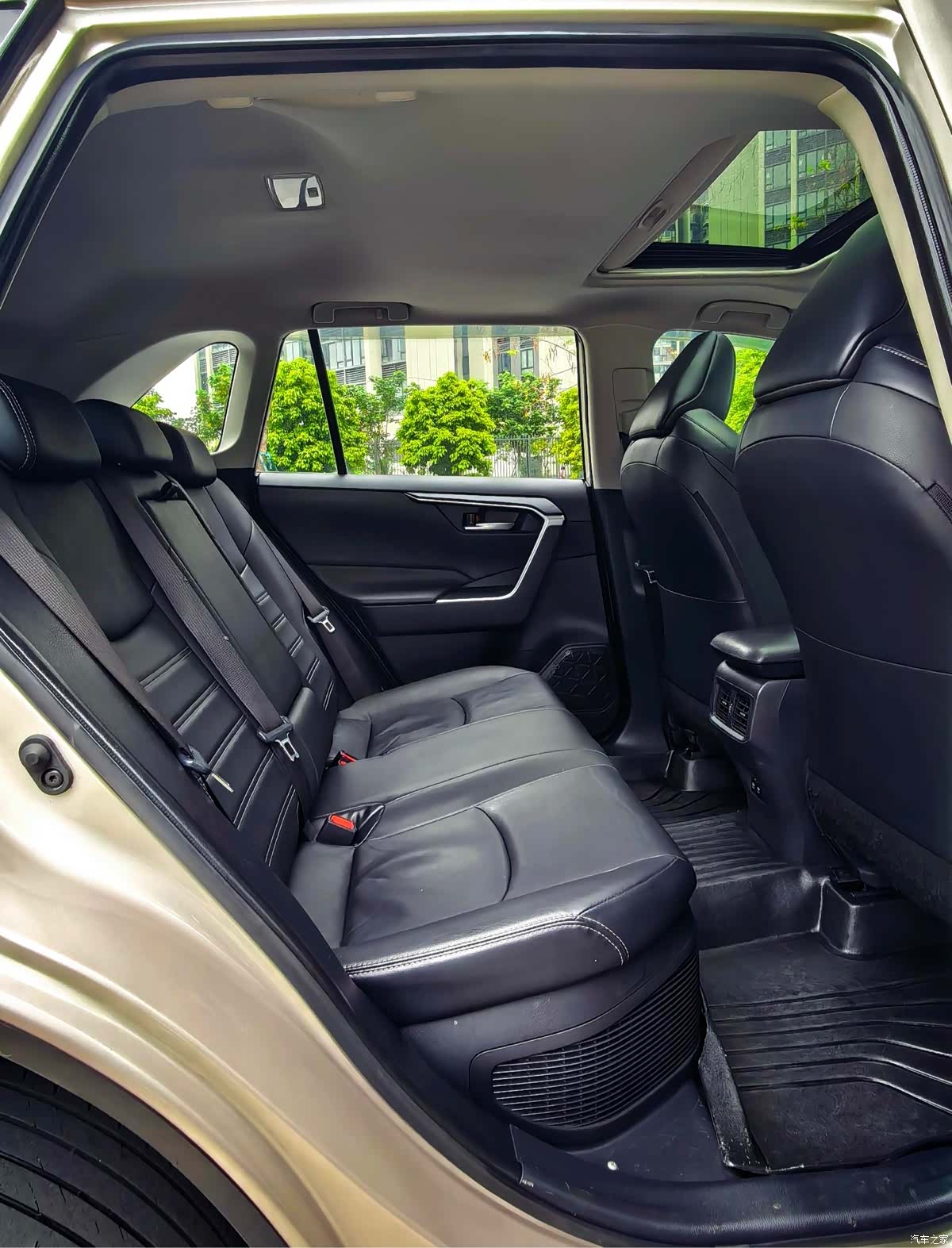 Toyota Wildlander, 2020 30